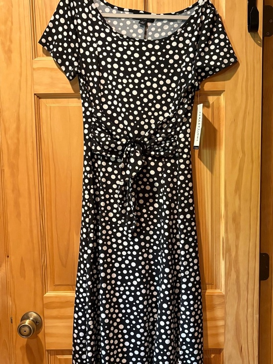 Perceptions Dresses & Skirts - Perceptions New York polka dot midi dress with a tie waist size L NWT